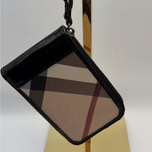 Burberry Nova Walton Coin Case with card slots . Good EUC